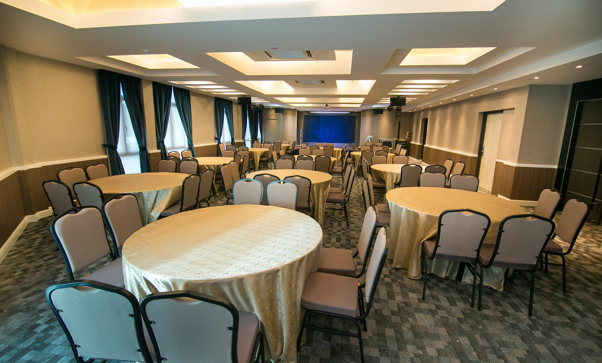 Indra Hotel - Boutique Suites Ipoh Buitenkant foto