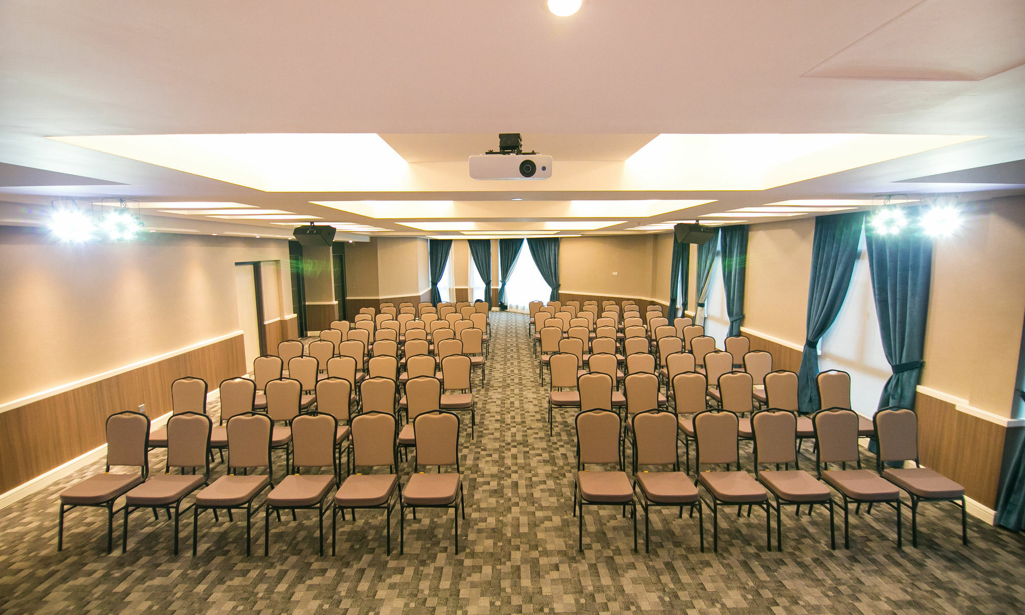 Indra Hotel - Boutique Suites Ipoh Buitenkant foto