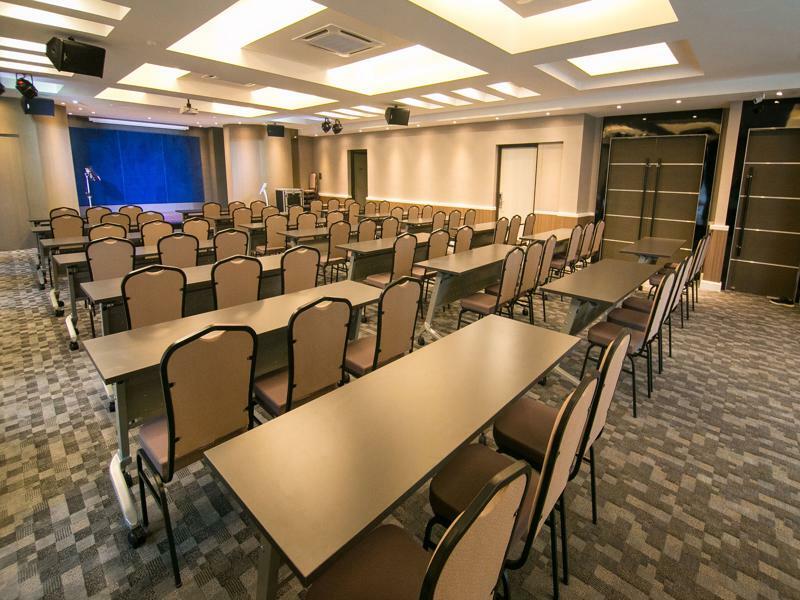 Indra Hotel - Boutique Suites Ipoh Buitenkant foto